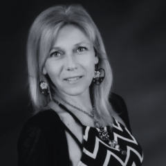 Ritratto di Alessandra Pasquinelli, CFO di DefloMas Eyewear